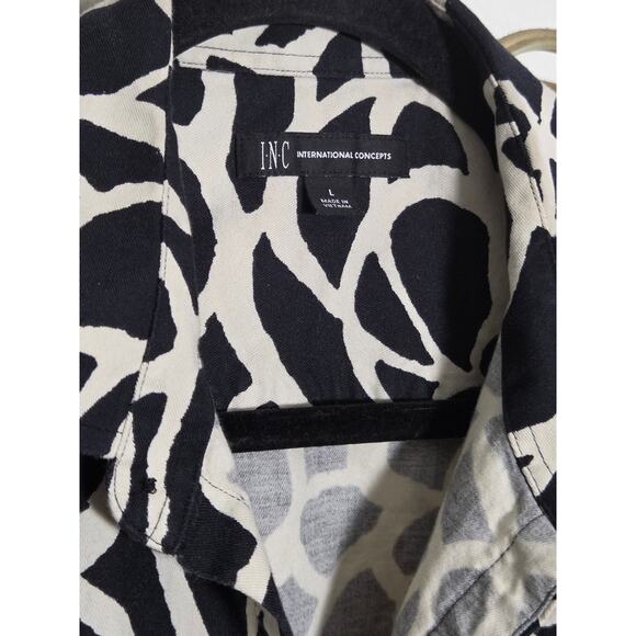 I.N.C Black and white button down blouse size L - Picture 2 of 4